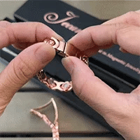 Soothe Stiff Joints: Elegant Copper Magnetic Bracelet -Last Day Sale-90% OFF🔥